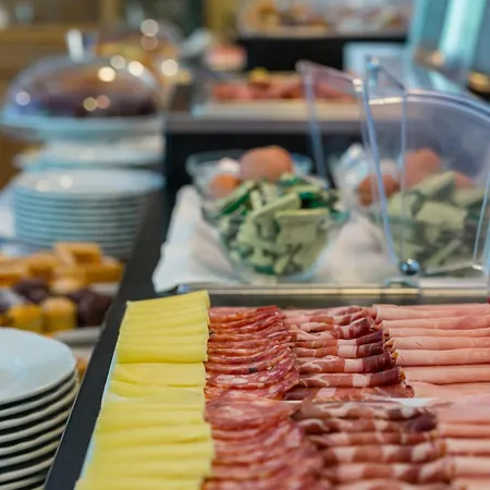 Hotel Culture Capodimonte 4*